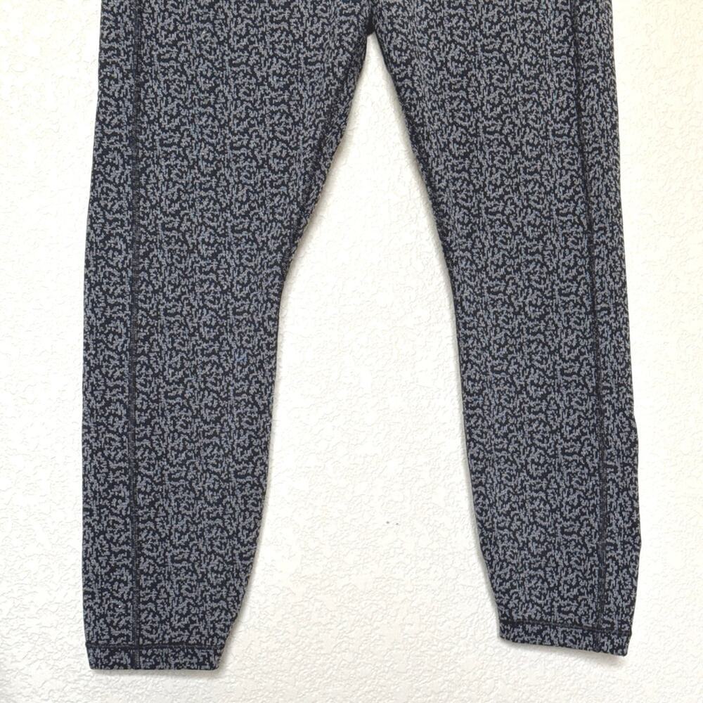 Athleta Womens Ultimate Stash PocketTextured 7/8 Tight Black Leggings Size S - Picture 7 of 10